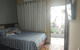 Quarto mobiliado